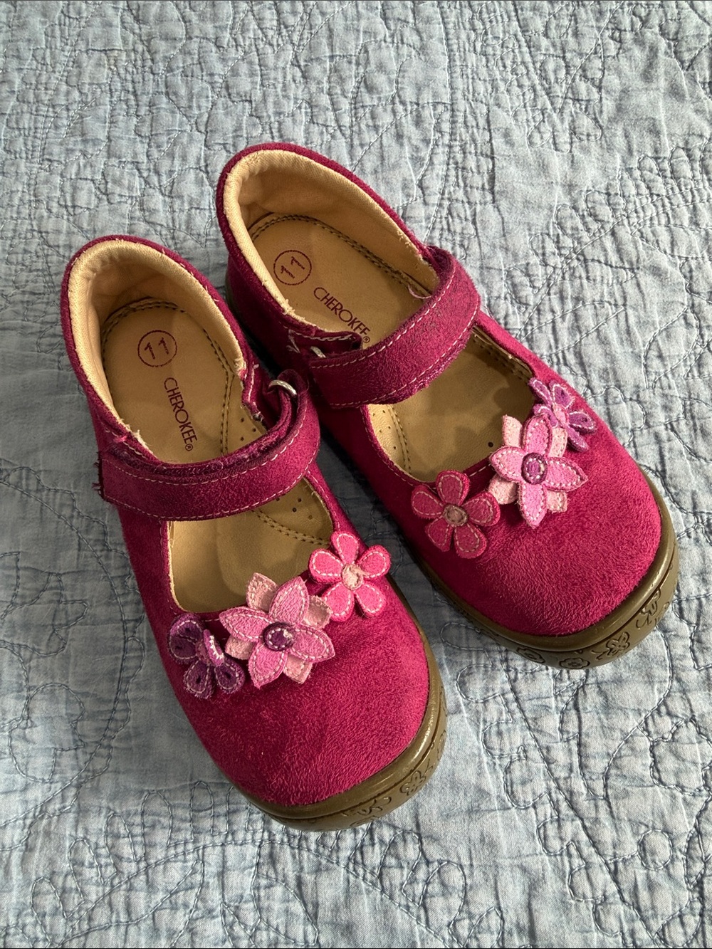 Cherokee toddler girl shoes size 11 magenta